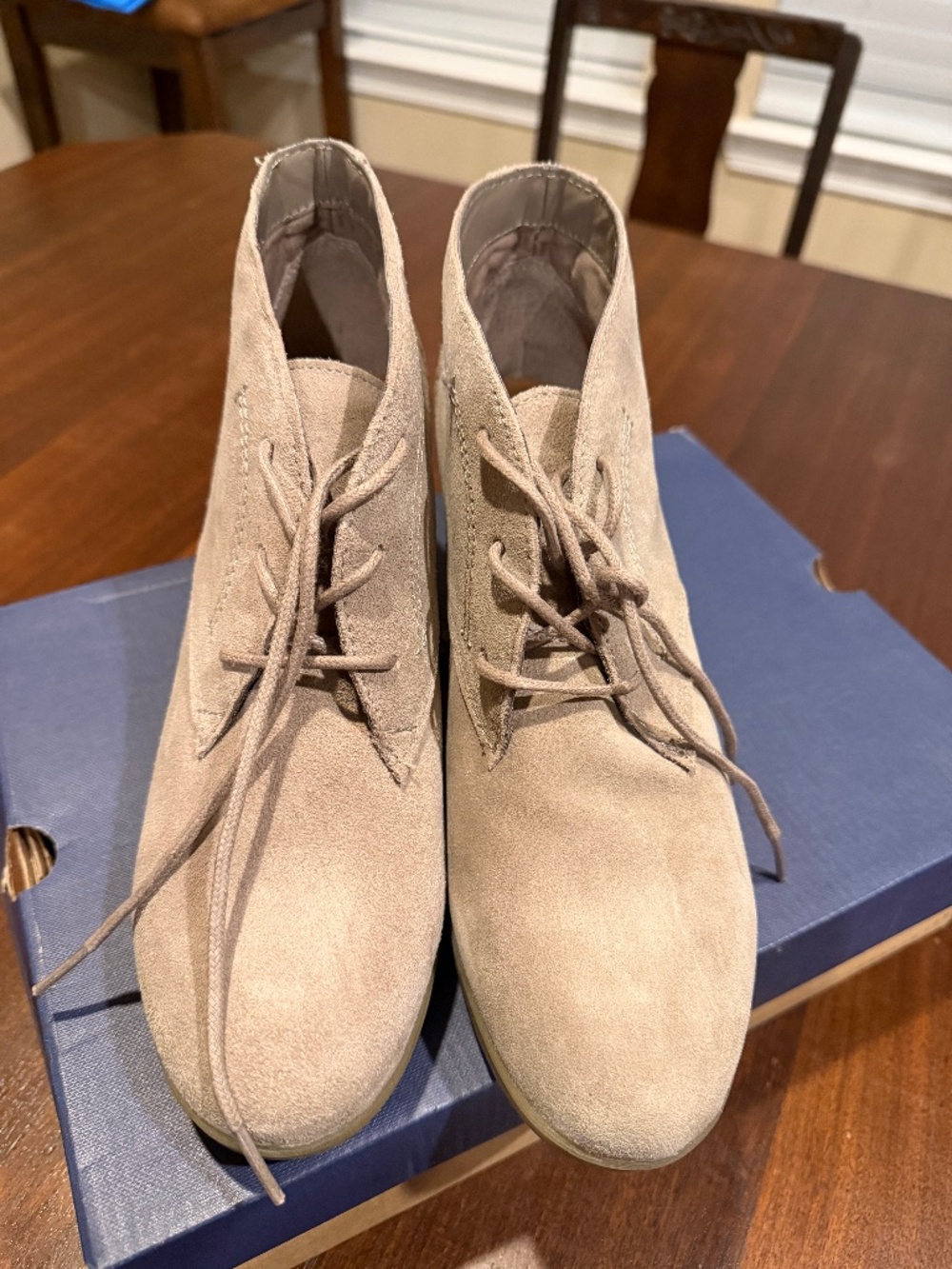 G.H. Bass & Co Camilla Wedge Booties Size 10M Gray Suede Lace Up